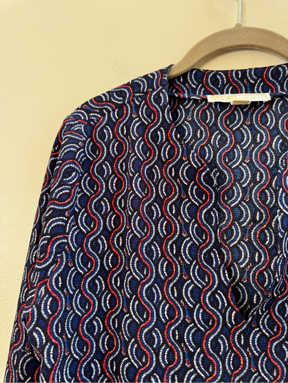 Michael Kors Navy Blue 3/4 Sleeve Lightweight Blouse Women’s Medium - Picture 3 of 7